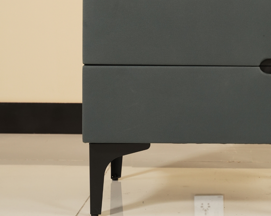 NIGHTSTAND RUBY